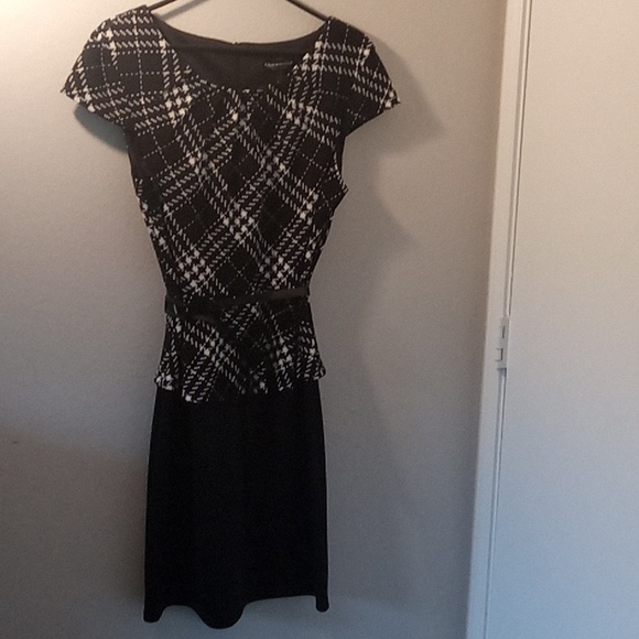 Office all in one dress - Picture 2 of 4